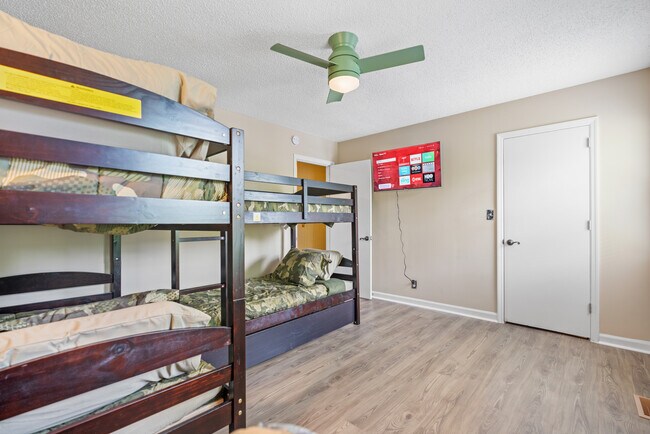Building Photo - 108 Greenland Ct