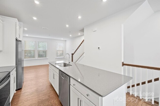 Building Photo - 4018 Capital Rdg Ct