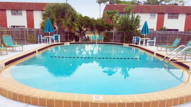 Building Photo - 625 Halifax N Ave