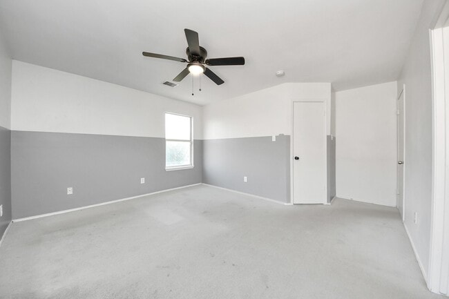 Building Photo - 10217 Teneha Dr