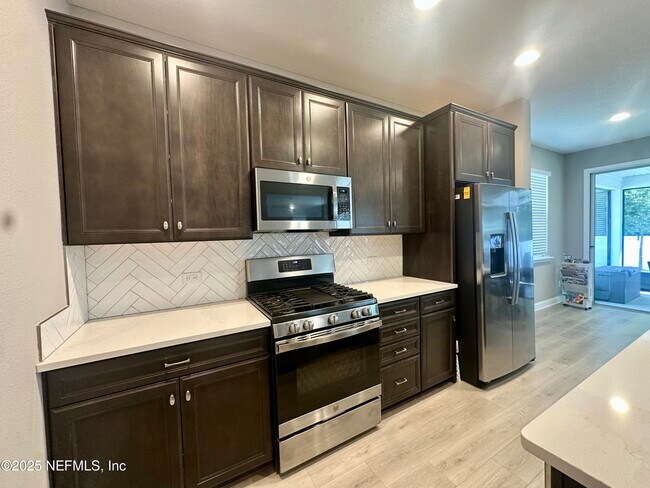 Building Photo - 85 Darby Ct