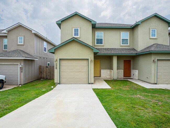 Primary Photo - 221 Peruna Dr