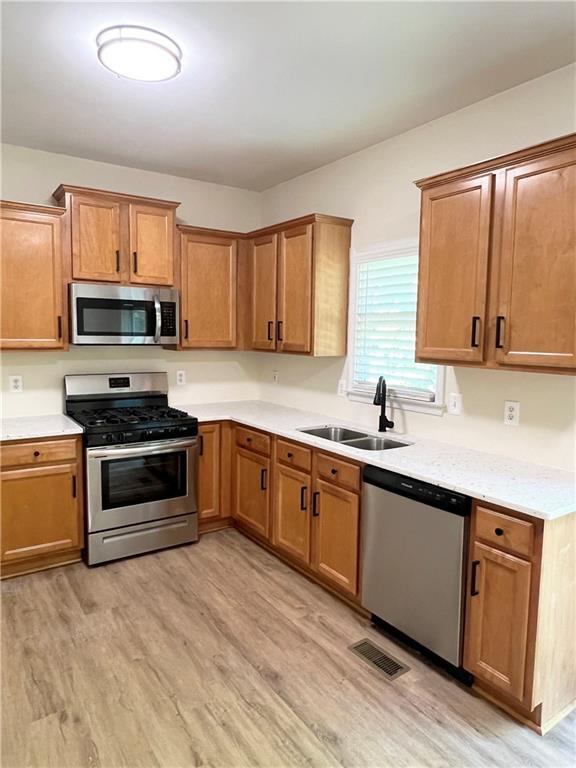Building Photo - 350 Laurel Glen Crossing