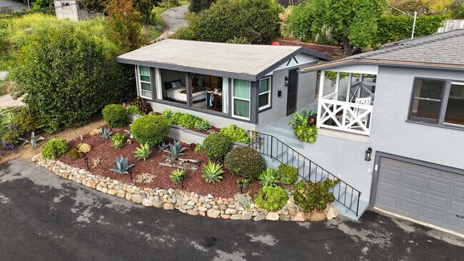 Building Photo - 2136 Foothill Dr