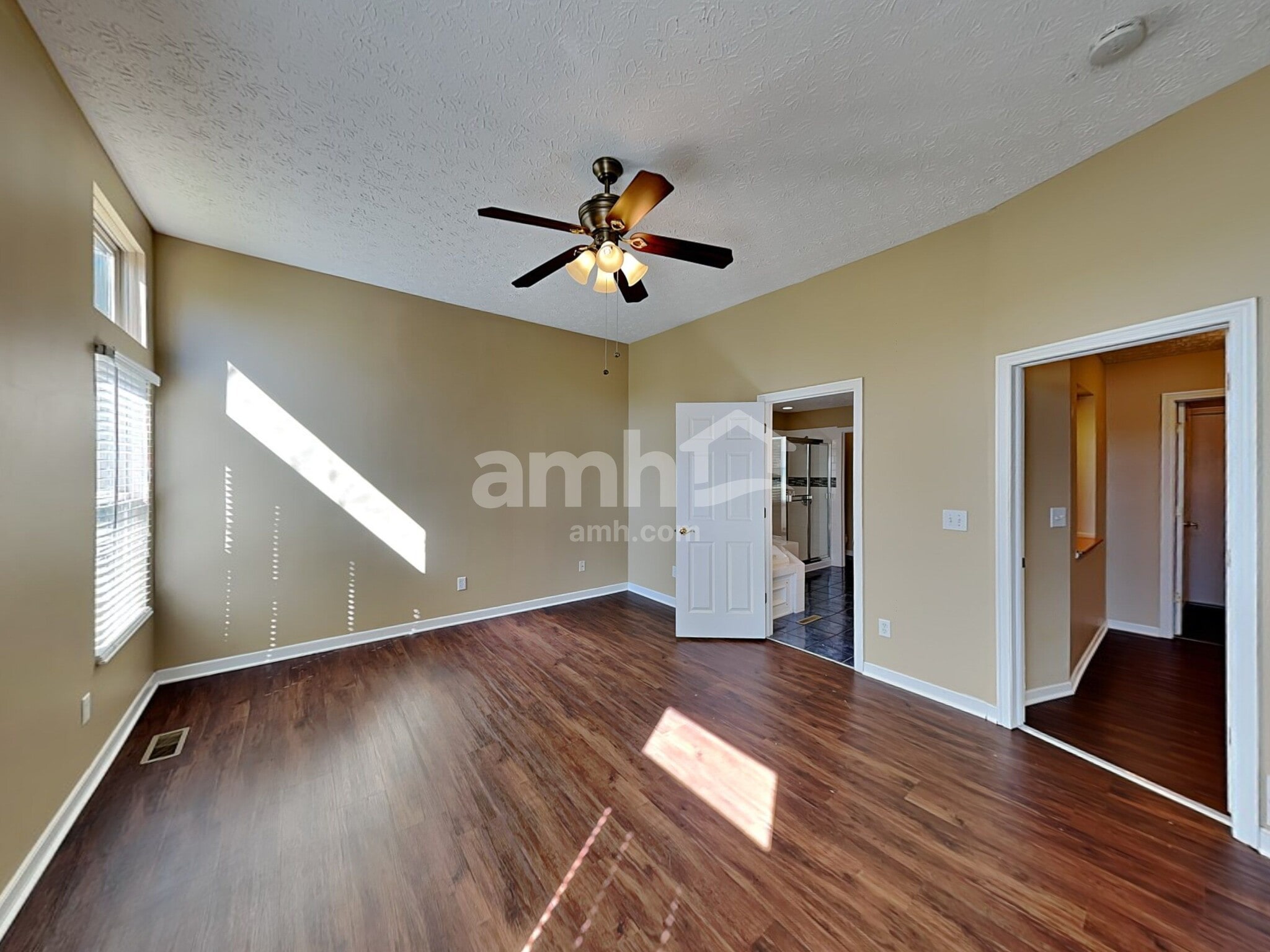 Building Photo - 6500 Morningside Dr