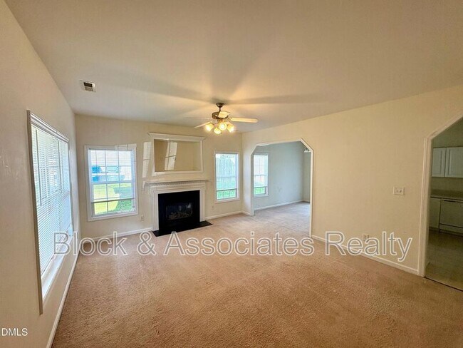 Building Photo - 1822 Eva Mae Dr