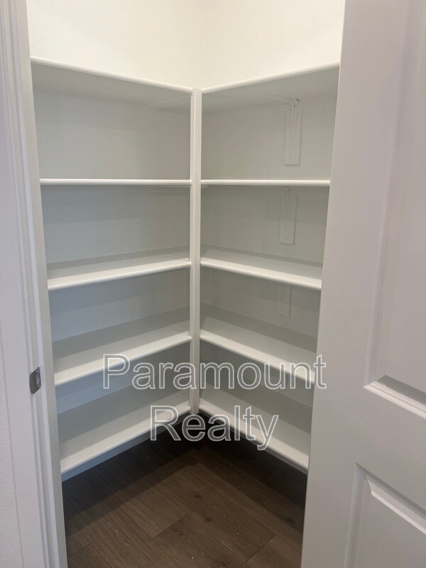 Building Photo - 16516 Barnett St