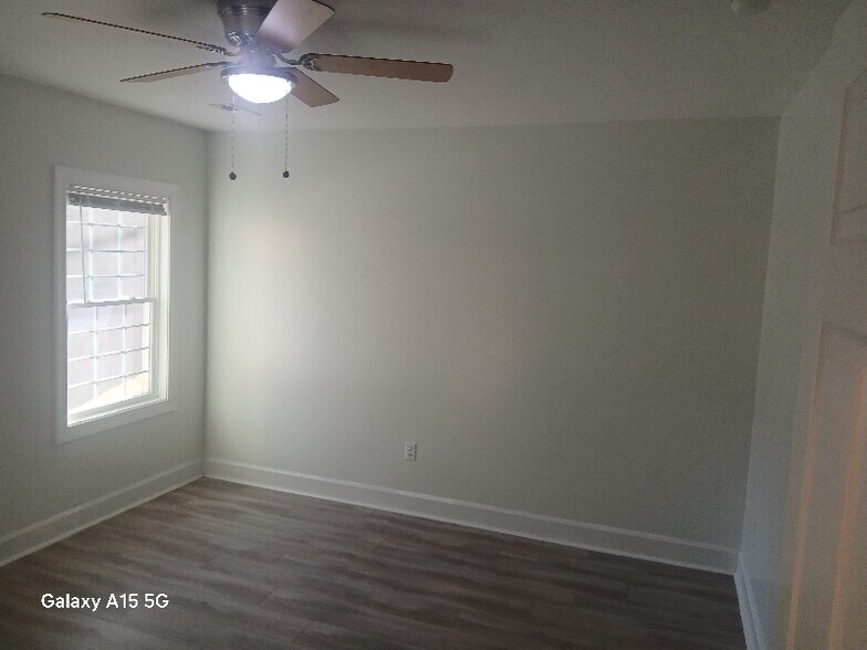 Building Photo - 230 Northwest Ave