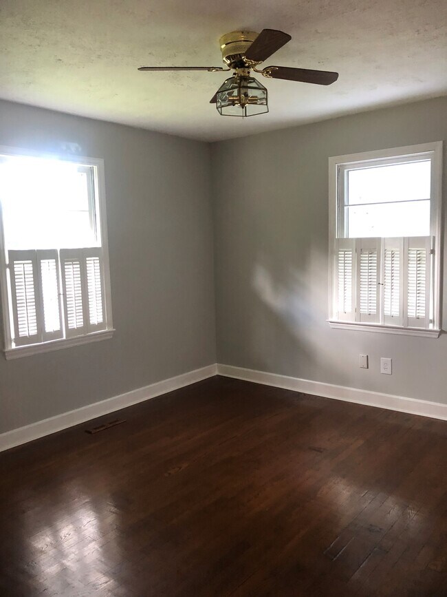 Building Photo - 113 Dearborn St