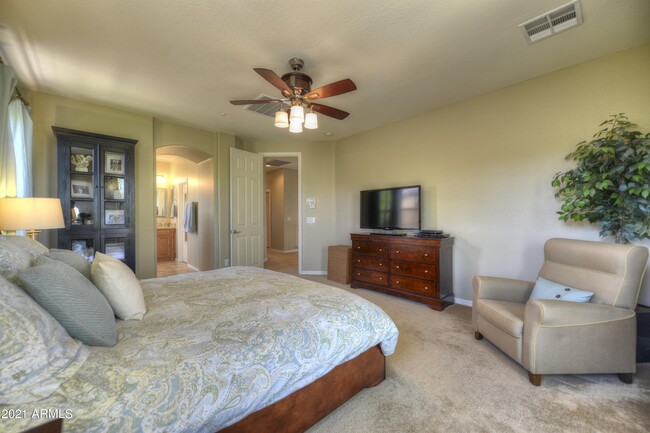 Building Photo - 9273 E Western Saddle Way
