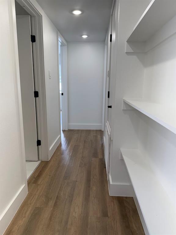 Building Photo - 307 E 31st St