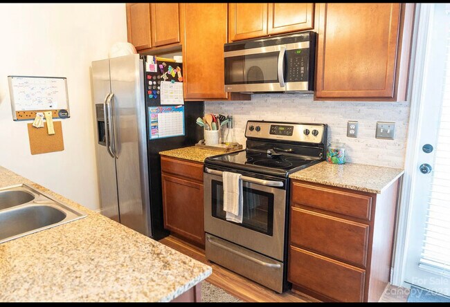 Building Photo - 12558 McGrath Dr