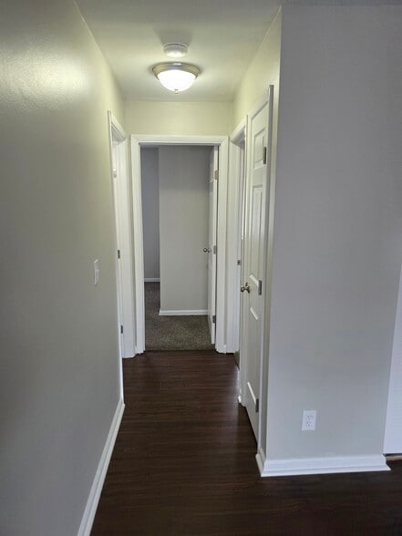 Building Photo - 487 Catalina Dr