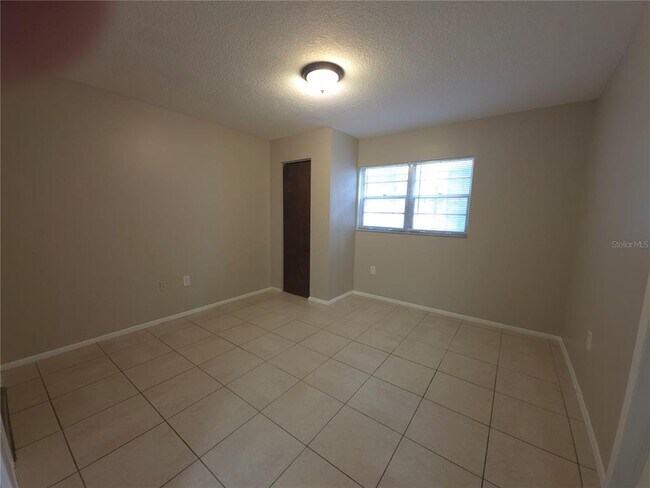 Building Photo - 4204 E Okara Rd