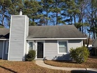 Building Photo - 1907 White Hollow Dr