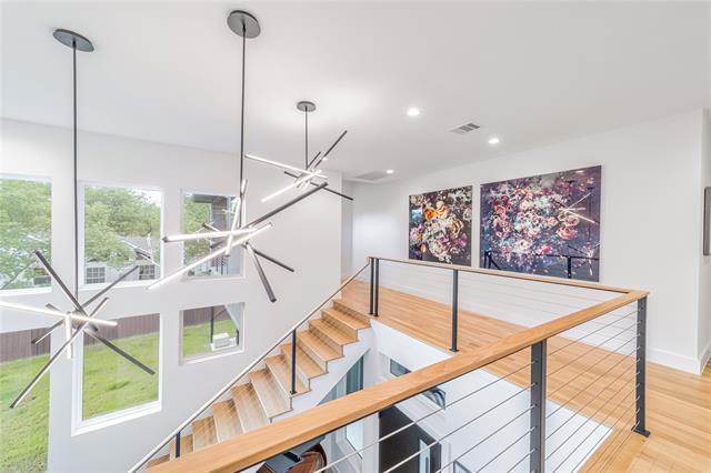 Building Photo - 9753 Mixon Dr