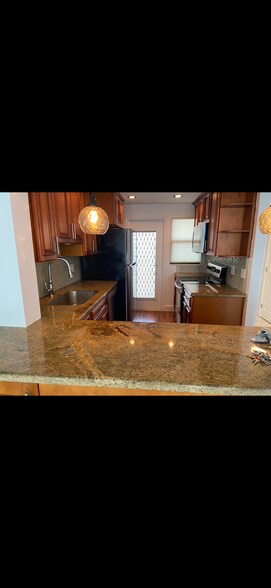 Building Photo - 801 N Ocean Blvd