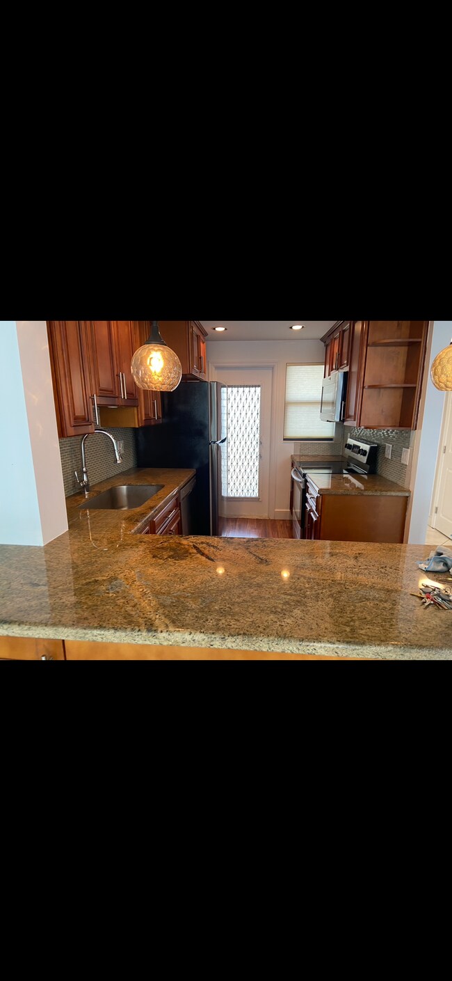 Building Photo - 801 N Ocean Blvd