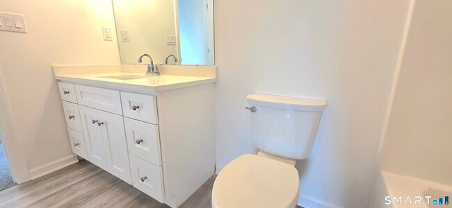 Building Photo - 274 Bridgeport Ave