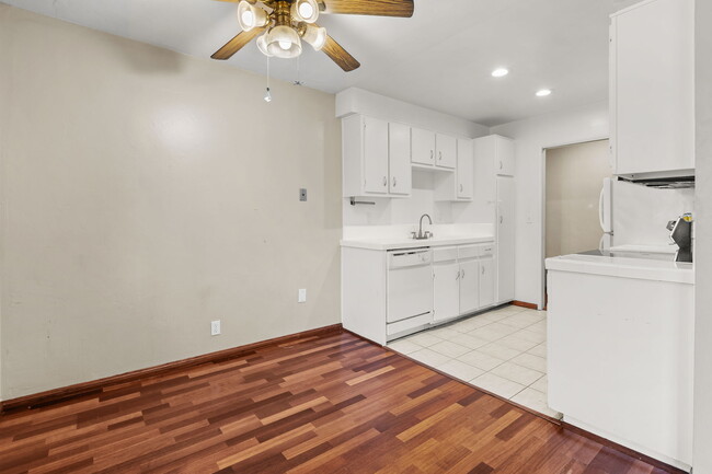 Building Photo - 8641 Lake Murray Blvd