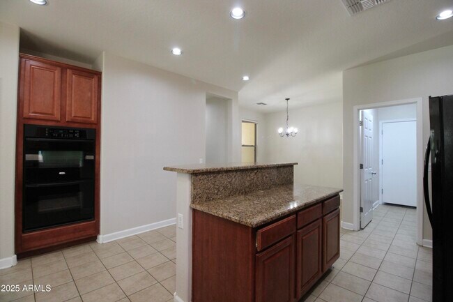 Building Photo - 22310 E Creekside Ct