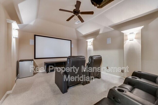 Building Photo - 14900 Foxbriar Ln