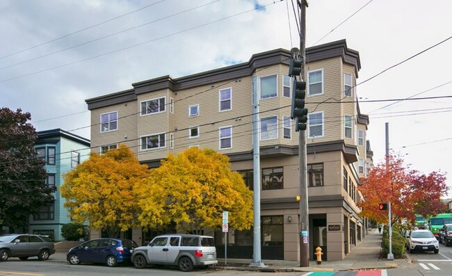 Building Photo - Yesler Place | Top Floor 0BD/1BA New Floor...