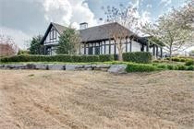 Building Photo - Beautiful 4bd 2.5ba home with Community Am...
