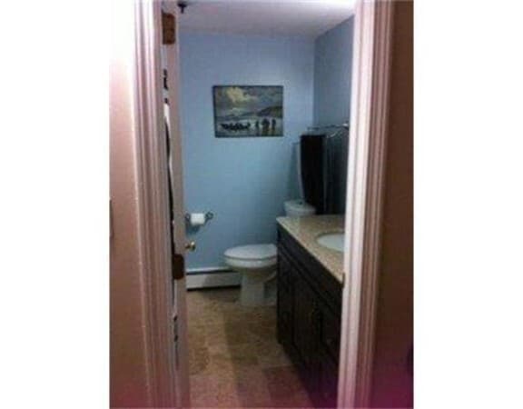 Building Photo - 188 W 7th St