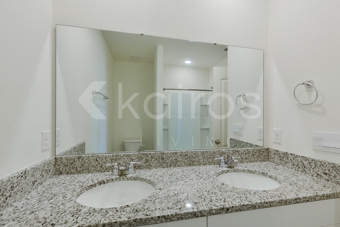 Building Photo - 32125 Katelin Cir
