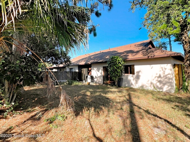 Building Photo - 640 Casa Grande Dr