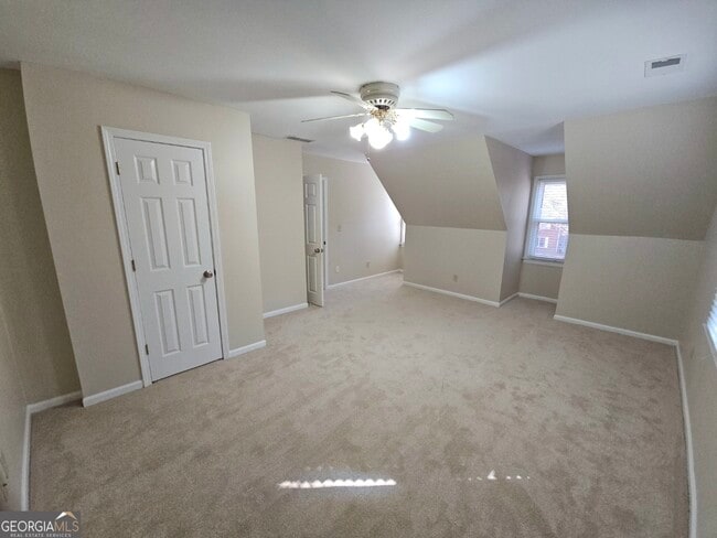 Building Photo - 102 Sauterne Way