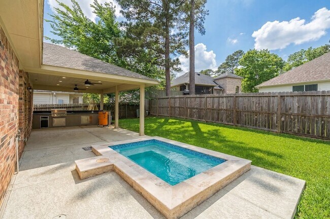 Building Photo - 13302 Hidden Valley Dr
