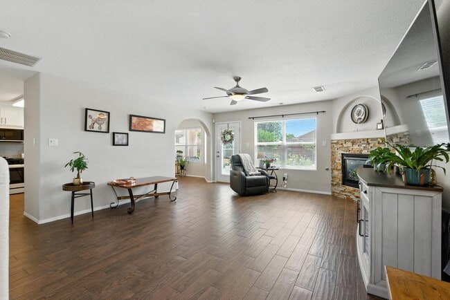 Building Photo - 9616 Puccini Tr NW