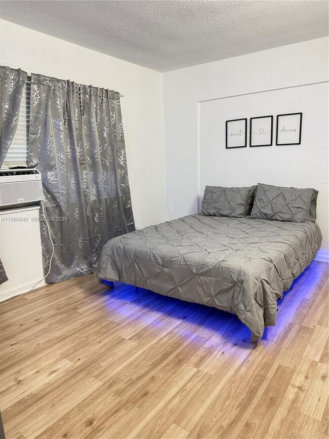 Building Photo - 6840 Martin Rd