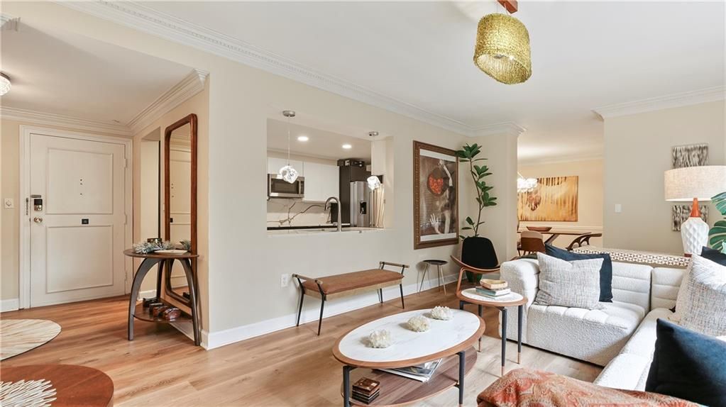 Building Photo - 2637 Peachtree Rd