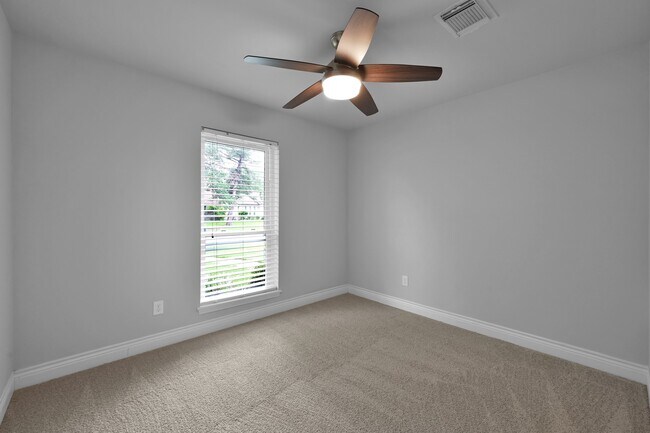 Building Photo - 2806 Triway Ln