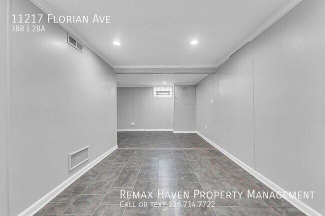 Building Photo - 11217 Florian Ave