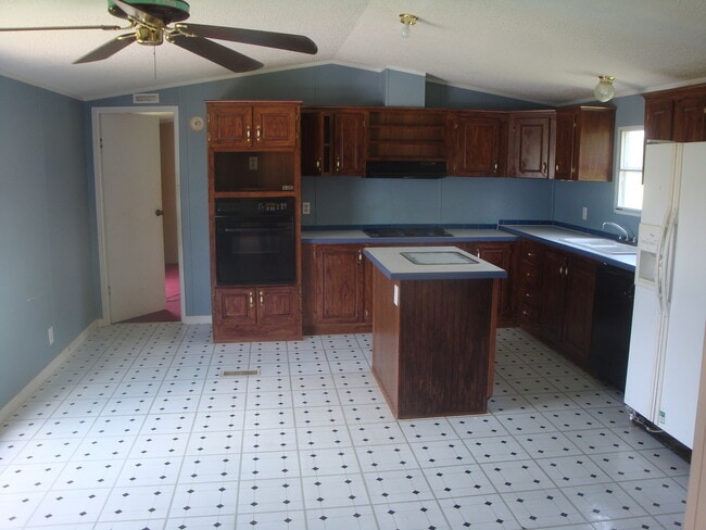 Building Photo - 2614 Bailey Rd.