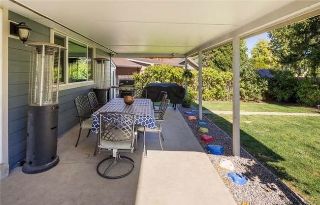 Building Photo - 2146 S Yarrow St