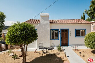 Building Photo - 4879 Hartwick St