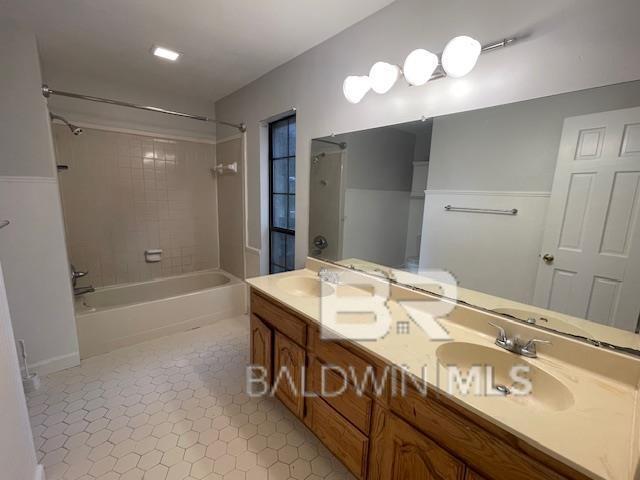 Building Photo - 105 Dewitt Loop