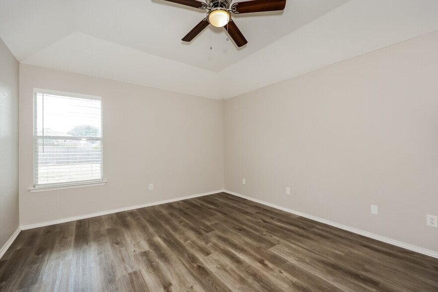 Building Photo - 14101 Black Gold Trail