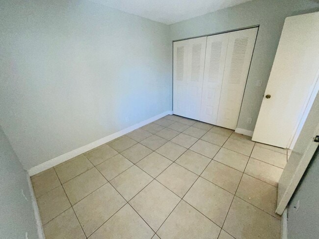 Building Photo - Beacon 21 - Sailfish Village