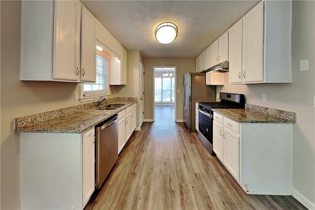 Building Photo - 312 Sterling Trail