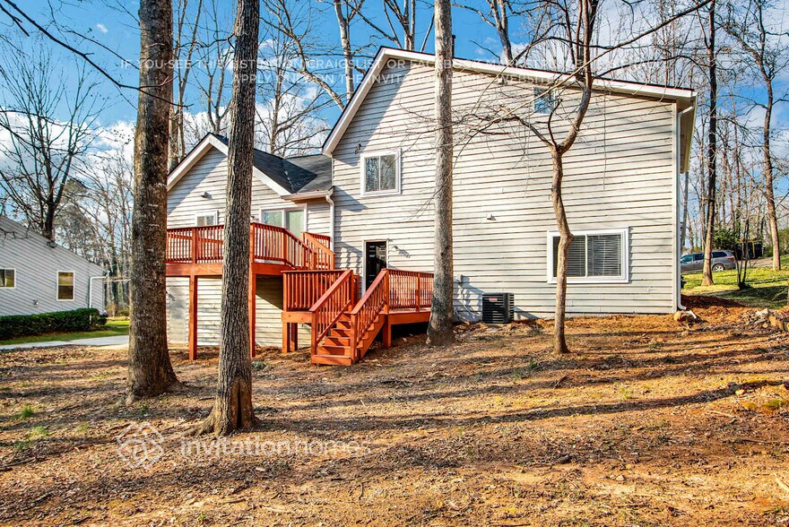 Building Photo - 5043 Post Rd Trail