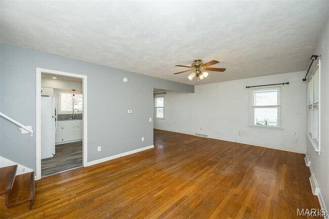 Building Photo - 405 N Moore St