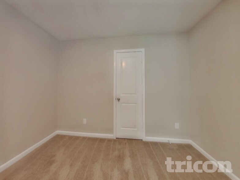 Building Photo - 3530 Ridge Hill Pkwy