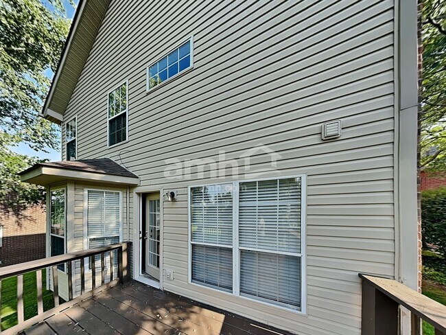 Building Photo - 6641 Sugar Valley Dr