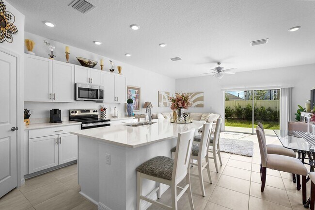 Building Photo - Beautifull Furnished Townhome - Nokomis - 2 Bedroom 2.5 bath plus office -1 Car Garage